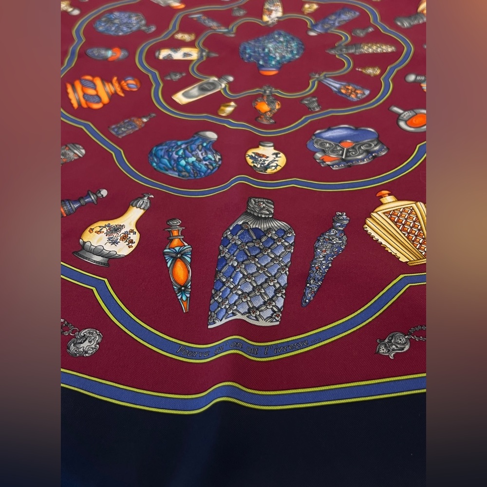 Hermès Qu`importe le flacon silk scarf - Picture 3 of 10